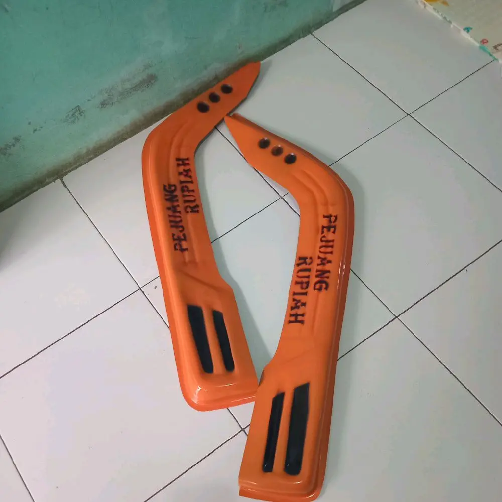 Talang Air Truk Dyna/ Dutro, fiber glass