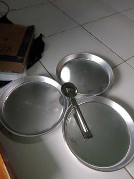 Product Review of 3 pcs Loyang pizza di berbagai macam ukuran Aluminium from a**m 0