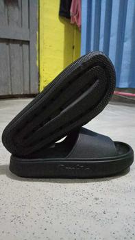 Product Review of Sandal pria slop karet dewasa kekinian murah Sendal slide cowok remaja rumah casual polos empuk EVA Hitam Shoes from M**G g**s 1