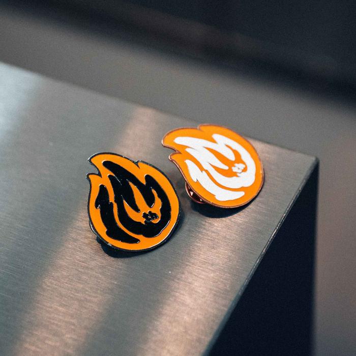 Gambar Enamel Pin / Coffee Bros (cocok untuk dipasang di Apron) Coffee Merch dari Space Roastery Kab. Sleman Tokopedia