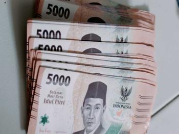 Product Review of 50 lembar... amplop lebaran motif gambar duwit mainan 5 rb from N**I N**I 1