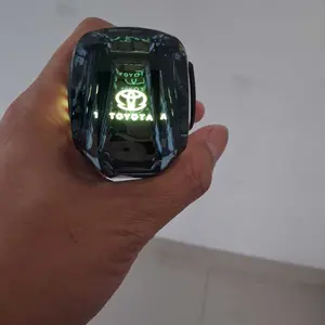 【Pengiriman 24 Jam】SOARFLY Shift Knob Sentuh LED 7 Warna Dinamis Logo Toyota Daihatsu Universal 8/10/12mm, Pengisian Type‑C
