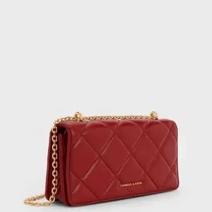 Charles & Keith Paffuto Quilted Wallet On Chain - Dompet Rantai Merah Tomat dengan Desain Quilted Elegan