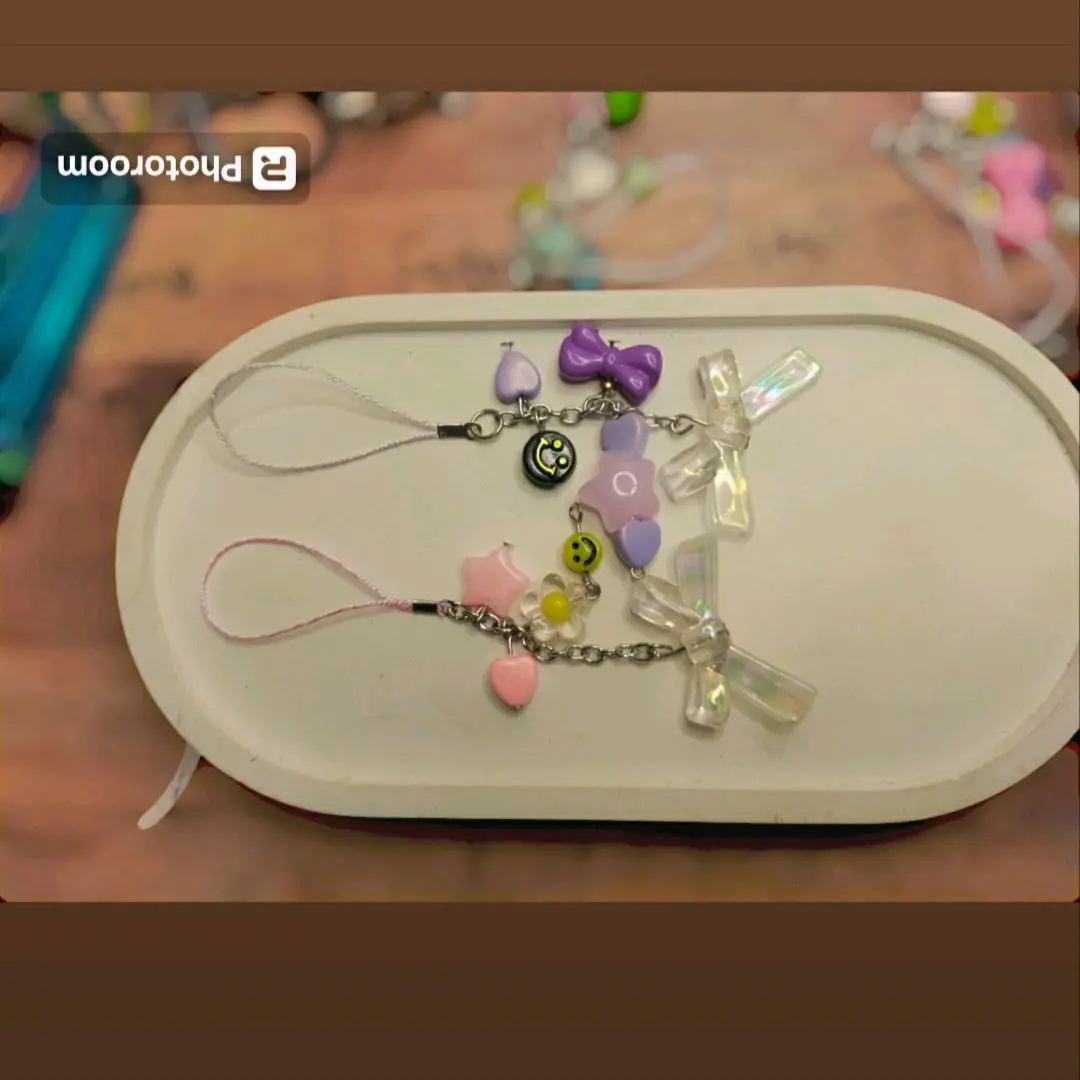 Simple Phone strap/sederhana tapi cantik kaya kamu loh sayang