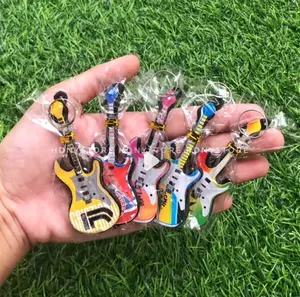 Siamtafa Gantungan Kunci Gitar Souvenir Pernikahan Khitanan Ulang Tahun Murah Unik Lucu Terbaru