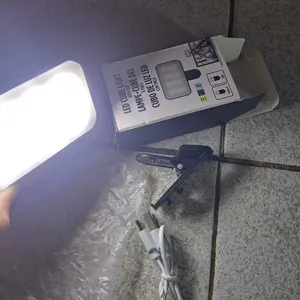 LED CUBE Light with Clip Lampu Mini Selfie Lighting Konten 3 Warna Portable LED Light untuk Selfie dan Fotografi Lampu Saku Kecantikan