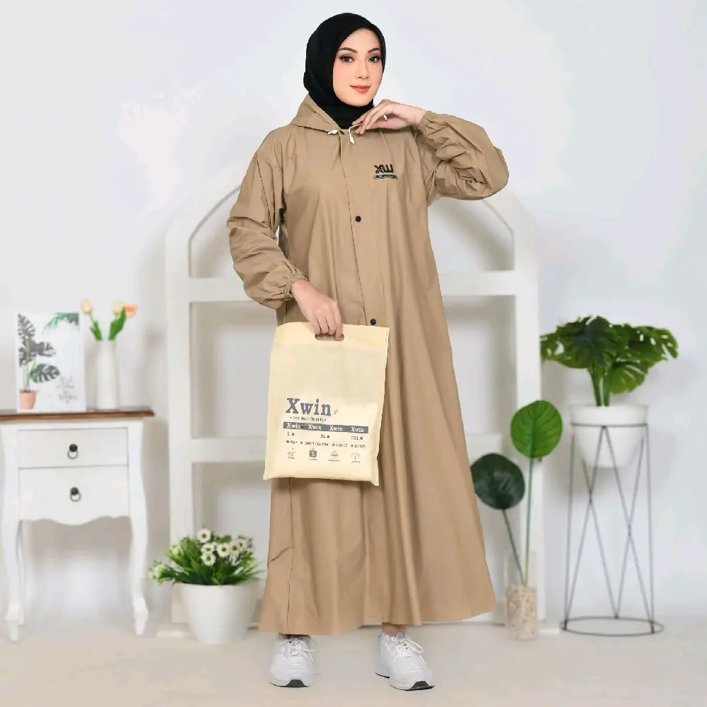 Xwin Mantel Hujan Muslimah Ukuran M L XL Jumbo Tipe Jubah Baju dan Rok Bahan PVC Karet Kuat Tahan Air Waterproof Double Protection Resleting dan Kancing Cepat di Bagian Dada Mantel Gamis Wanita Syar'i