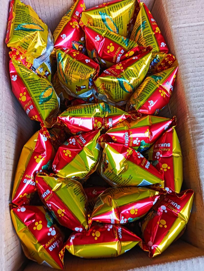 Product Introduction of Snack Chiki Komo Berhadiah Uang Jika Beruntung | Jajanan Snack Ciki Jadul | Snack Ciki Rasa jagung Panggang Berhadiah Isi 40 pcs Perkarton 1