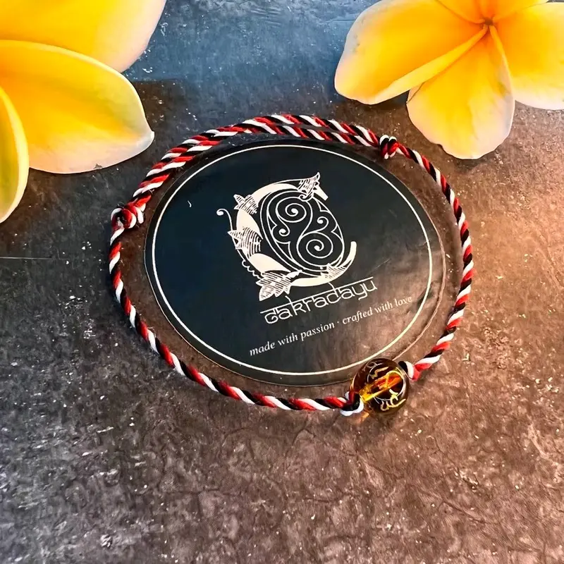 CAKRADAYU Gelang Keberuntungan Tridatu Kristal Tibet Mantra Asli Khas Bali 2
