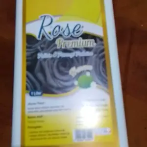 Pelicin Setrika dan Pewangi Pakaian dengan Bibit Parfum Import Berkualitas Terbaik - Rose Premium Laundry Jamur