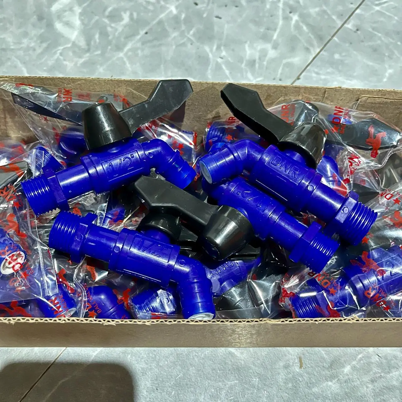 GROSIR 12 PCS - KRAN PVC BOLA MODEL AMICO UKURAN 1/2 INCH, KRAN LOKAL ENGKOL 3/4 INC SOLID PVC TEBAL Kran Air Pvc 1/2 Dan 3/4 inch bahan PVC Ball Valve Atom Tebal
