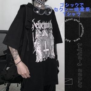 トレンドハイストリートタイプの個性的な柄プリントの女性用半袖Tシャツ、丸首、ゆったり、純綿のカジュアルな上着、丸首、ショルダーベルト、ゆったりとしたシルエット、通気性、肩落ちデザインプリントTシャツ夏のゆったりタイプ