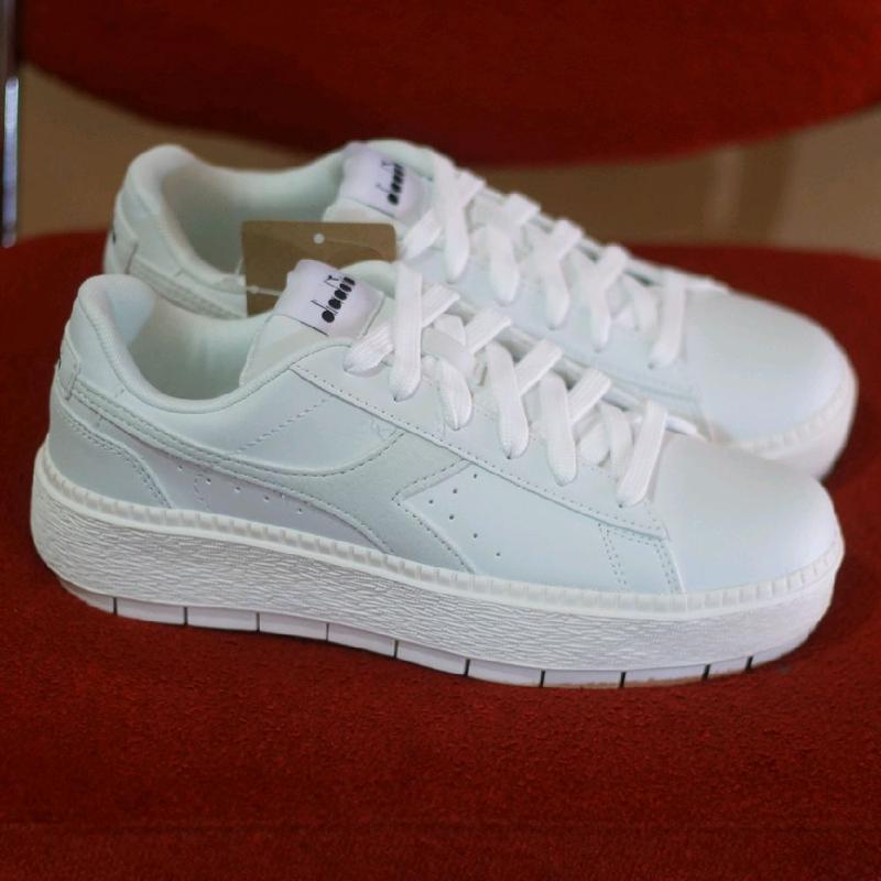 SEPATU RUNNING DIADORA WANITA Jace White Grey 39 (24,5cm)