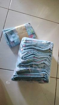 Product Review of HIJAB SEGI EMPAT VOAL MOTIF BUNGA BIRU WARDAH KOMBI PINK from R**i D**☺ 0