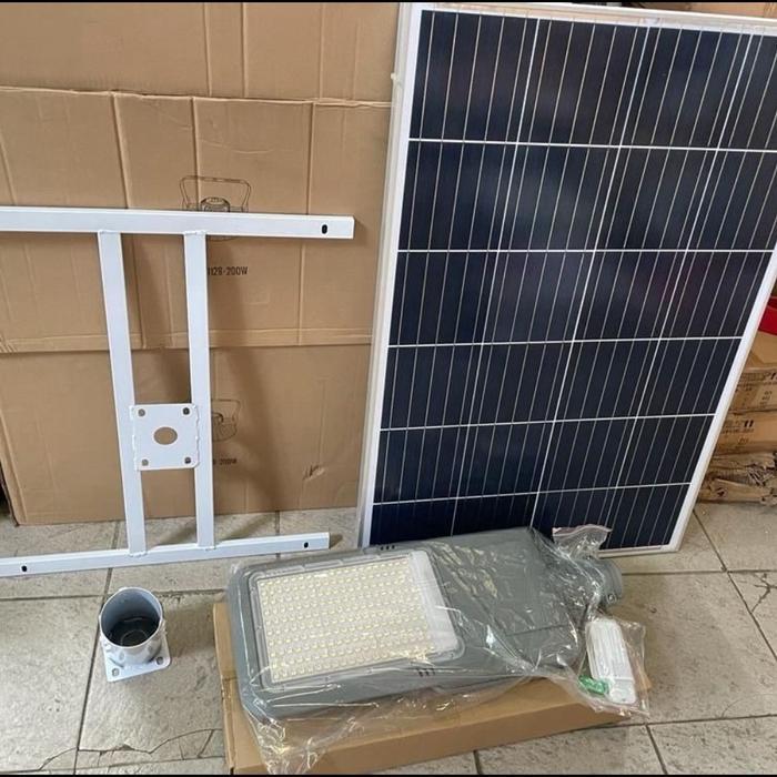 Jual Lampu PJU LED Solar 800W Two In One/Lampu jalan tenaga surya 800 ...
