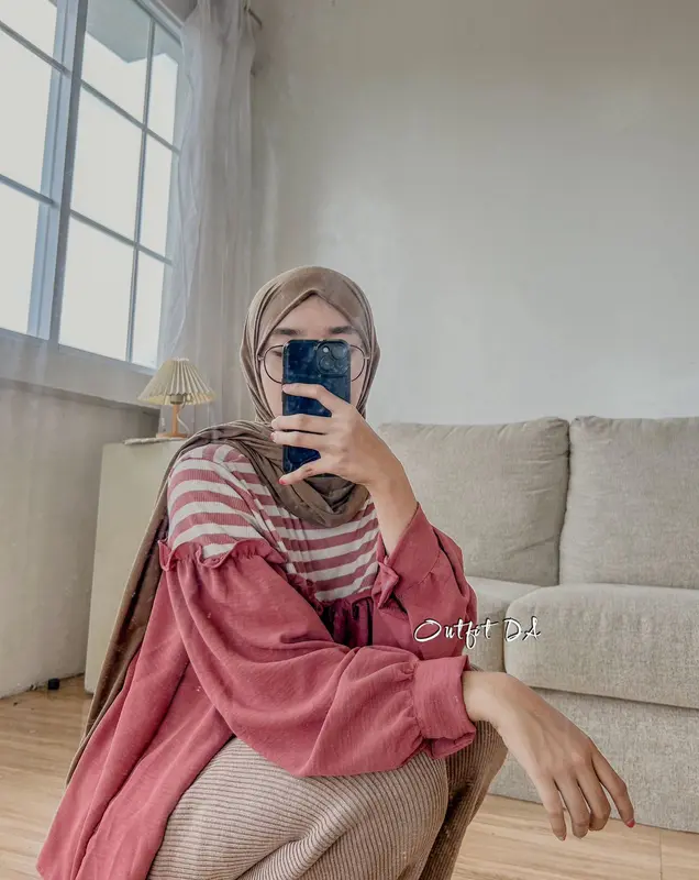 SASHA BLOUSE - Atasan Blouse Crincle Mix Stripe Rib Knit Kancing Aktif  Wanita Casual DA Grosir 3