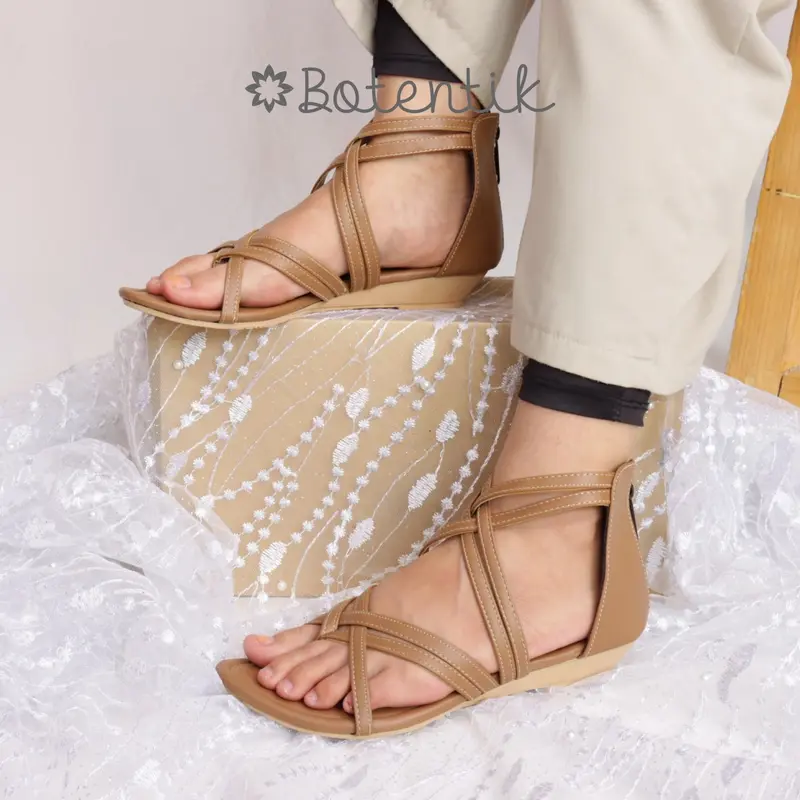 Sepatu Sendal Flat Wanita Tali Jepit Resleting Belakang Botentik 2 cm Sandal 5