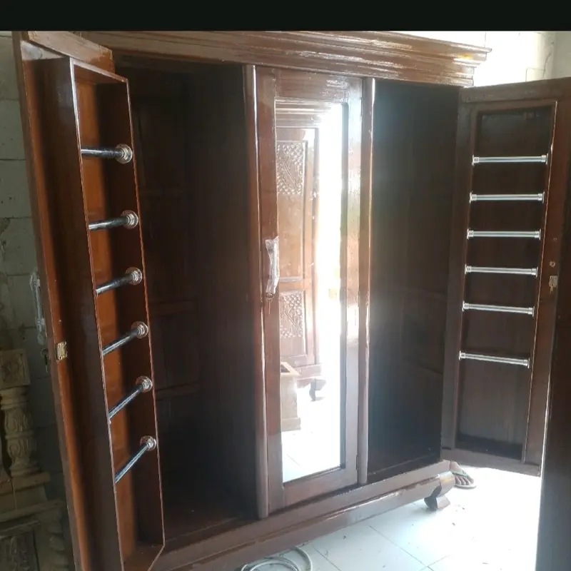 lemari pakaian hijab 3 pintu full jati 0