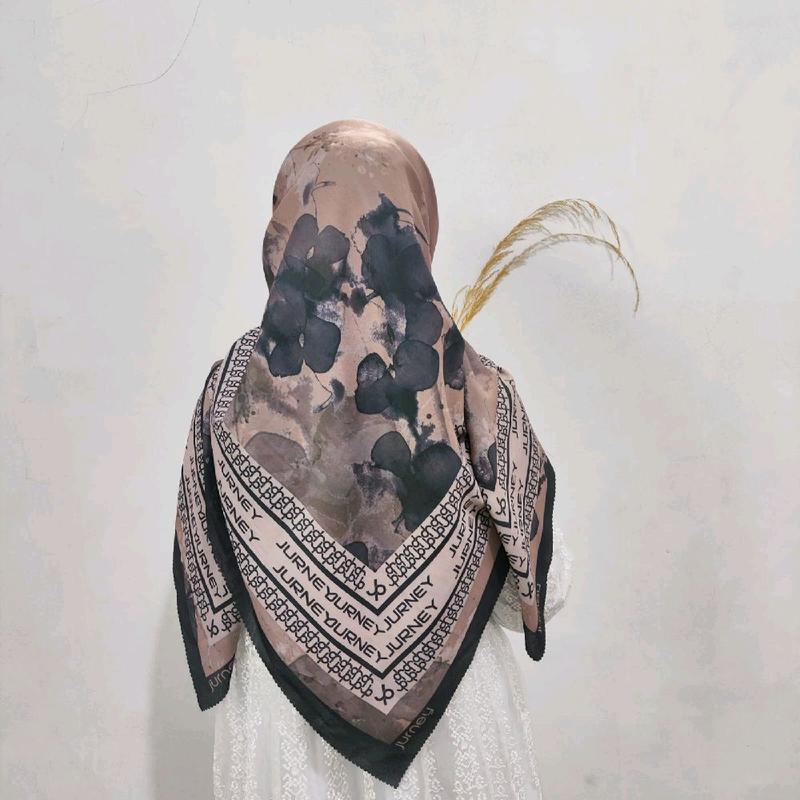 Hijab segi empat voal motif jilbab segiempat sekarang Kerudung Muslim Square Hitam Mewah outfit  kerudung  BERKAHfhasion 8