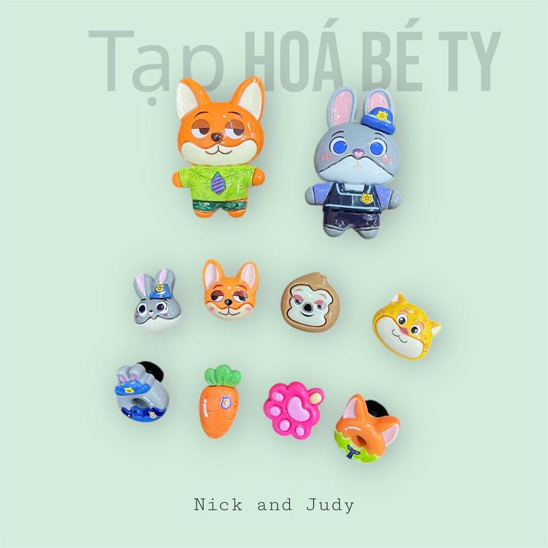 SET CHARM HOẠT HÌNH CÁO THỎ - Bộ 10 Sticker Gắn Dép Giày Có Nút Gắn Dễ Thương Charm Sandal Chất Liệu Nhựa Cứng Màu Như Hình Hiển Thị