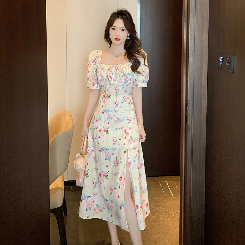 Korean version of new lace up square neck floral dress with short sleeves, slim fit and slimming effect, bubble sleeves with split ends, long skirt in large size Casual Womenswear