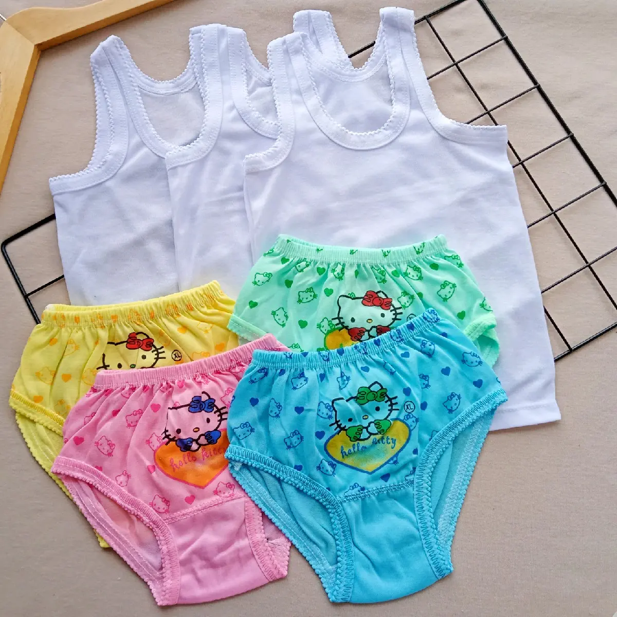 Paket 3Stel dan  6 Stel  Celana Dalam Anak Bayi Perempuan dan  Singlet Anak-Kaos Dalam Bayi Cewek  Fashion Motif Hello kity