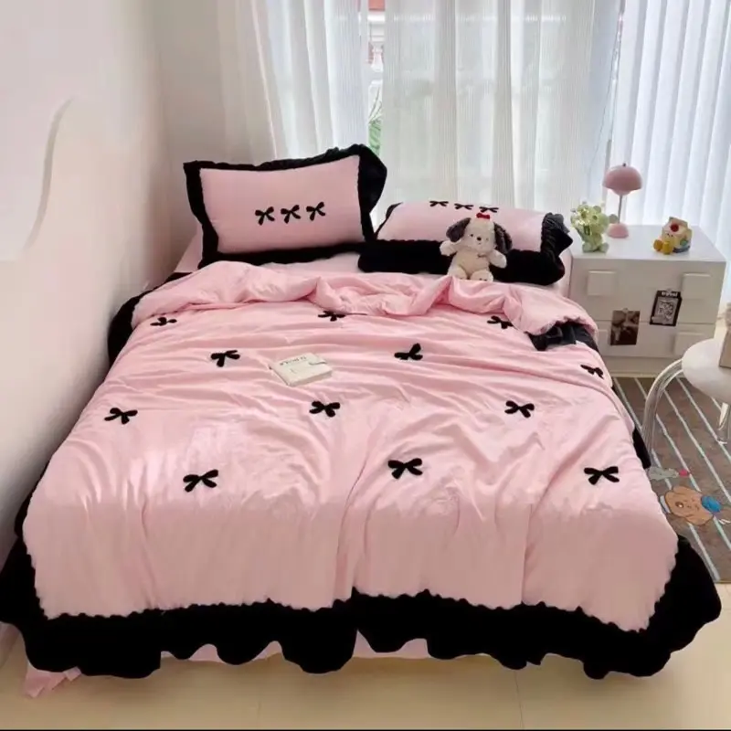 Đũi bèo thêu nơ chăn hè trần bông set 4 món 1 chăn hè đã trần bông 1 ga phủ có bèo xinh ( khách muốn ga chun thì note cho shop ) 2 vỏ gối đầu 6