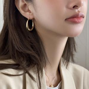 EAR PARTNER-フランス風ミニマリストフープピアス レディース新作、クールなスタイル、高級感のあるエレガントな大ぶりフープピアス（eh-2241）