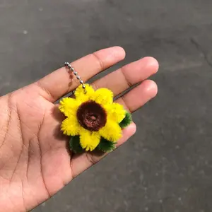 keychain mini flower kawat bulu