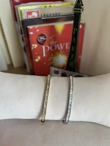 Swarna Jewelry Gelang Bengel Permata Elegan Titanium Steel Silver & Gold Desain Minimalis Permata Berkilau Tampilan Mewah