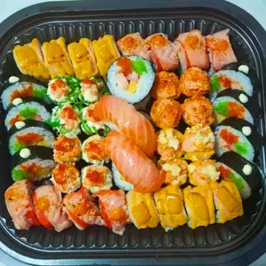 Paket Sushi Platter 46 pcs – Mix Salmon & Varian Favorit makanan siap