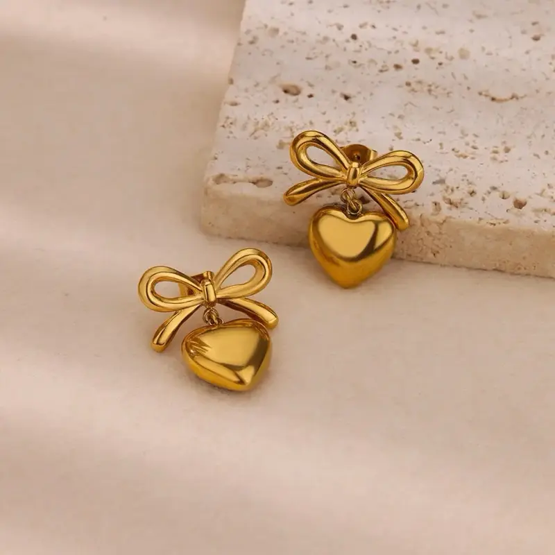 A-19 Anting Titanium Premium Pita Hati 2