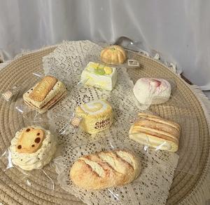 【まるで本物】食品サンプル キーホルダー リアル パン スイーツ スクイーズ 低反発 ストレス解消 バッグチャーム ぬいぐるみ 雑貨 プレゼント
