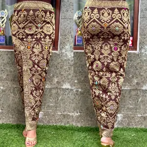 Kamen bordir full strait Wanita