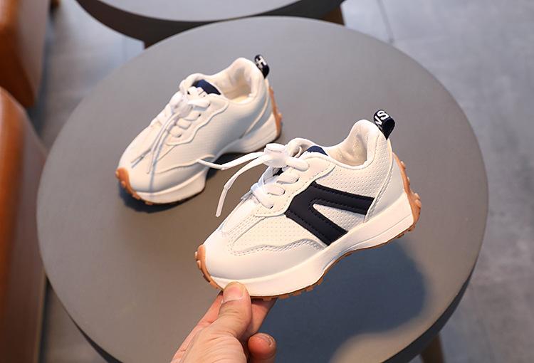 Product Introduction of FNIOSHJF Children's Sports Shoes Boys and Girls Universal Student Anti slip Soft Sole Running Shoes Children's Casual Shoes 16