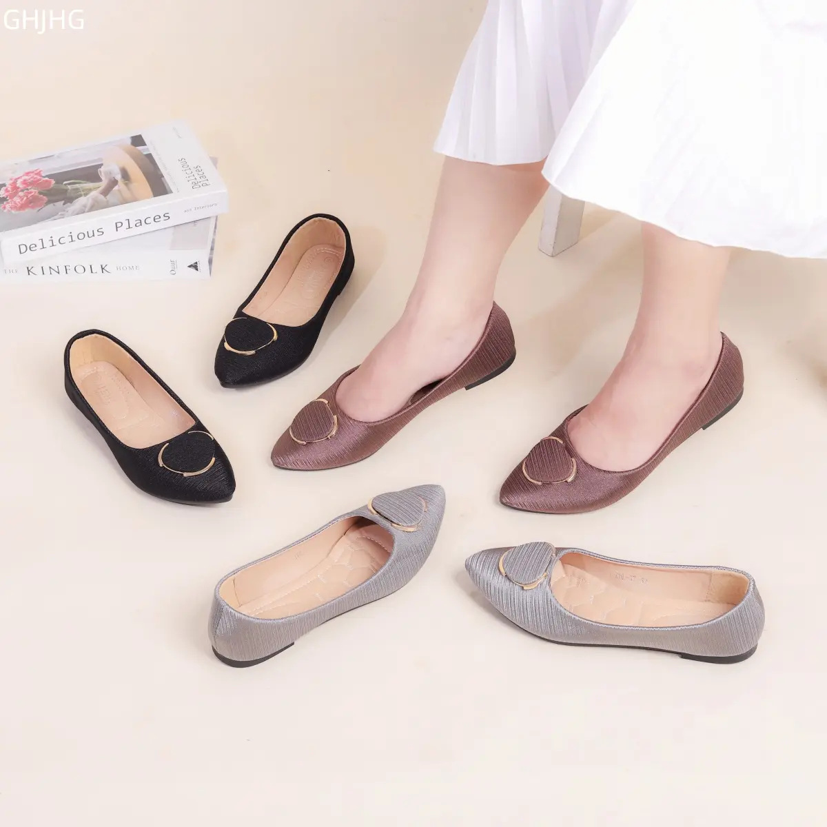 JIEHUA Clara Sepatu rata kerja,  lebar,  wanita dengan selesai licin Flat  Hitam Shoes DHL 37/D-1724