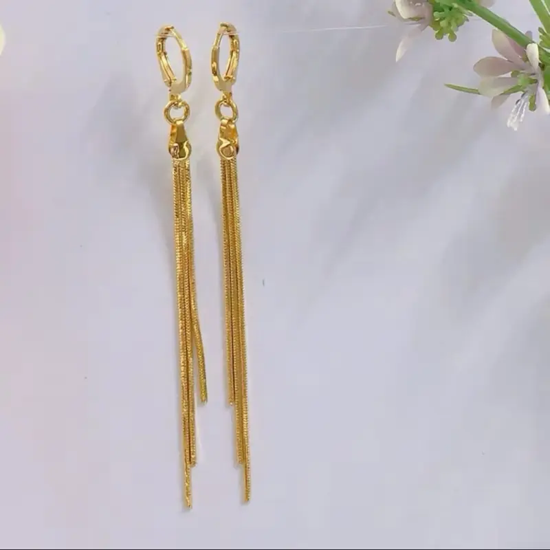 Bông tai nữ mạ vàng,bông ba tua phù hợp mọi độ tuổi bền màu nhẹ nhàng xinh xắn 1