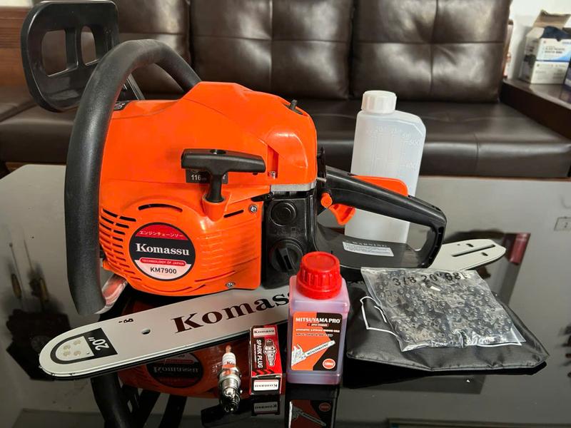 TẶNG BIGI Máy cưa xích chạy xăng 2 thì | KOMASU-KM 7900 |Hàng Chính Hãng Sản xuất theo công nghệ Nhật Bản
