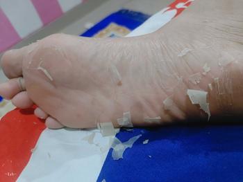 Product Review of Masker tangan atau kaki efero/putini from d**4 1