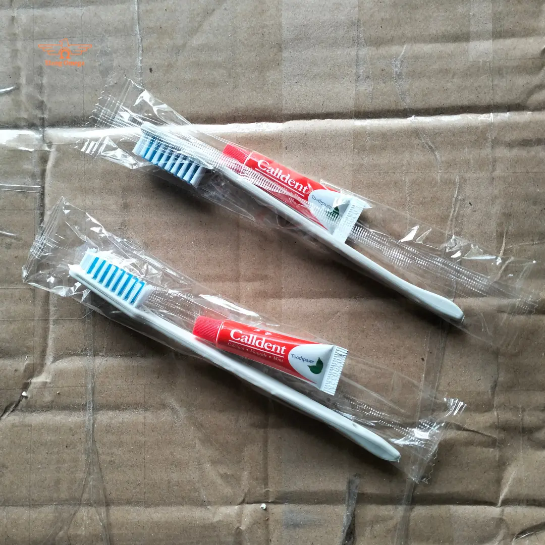 [100 pcs] dental kit hotel sikat gigi super putih biru + pasta delident 6gr plastik opp seal