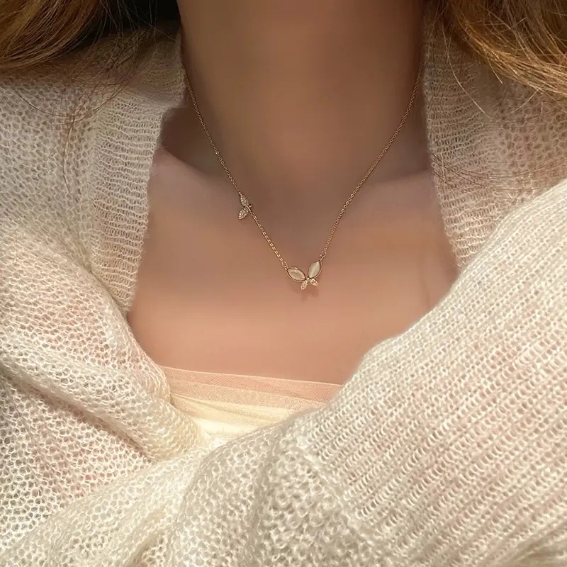 Kalung Titanium Wanita Liontin Kupu kupu Kramik Rantai Gold Anti Karat Dan Luntur Aksesoris Fashion Elegan Kekinian 3
