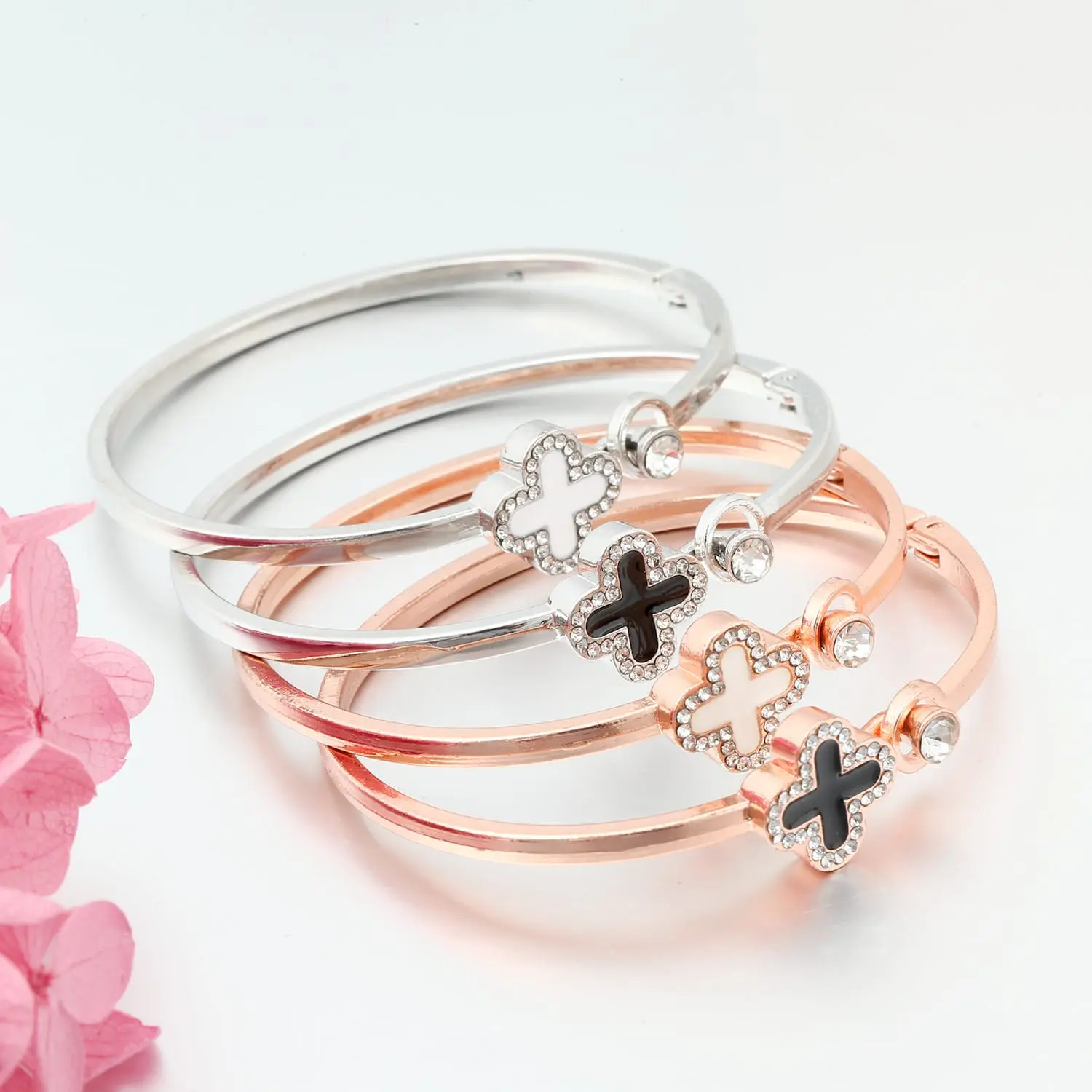 SC - Gelang Fashion Wanita Motif Semanggi Cantik Gelang Cantik