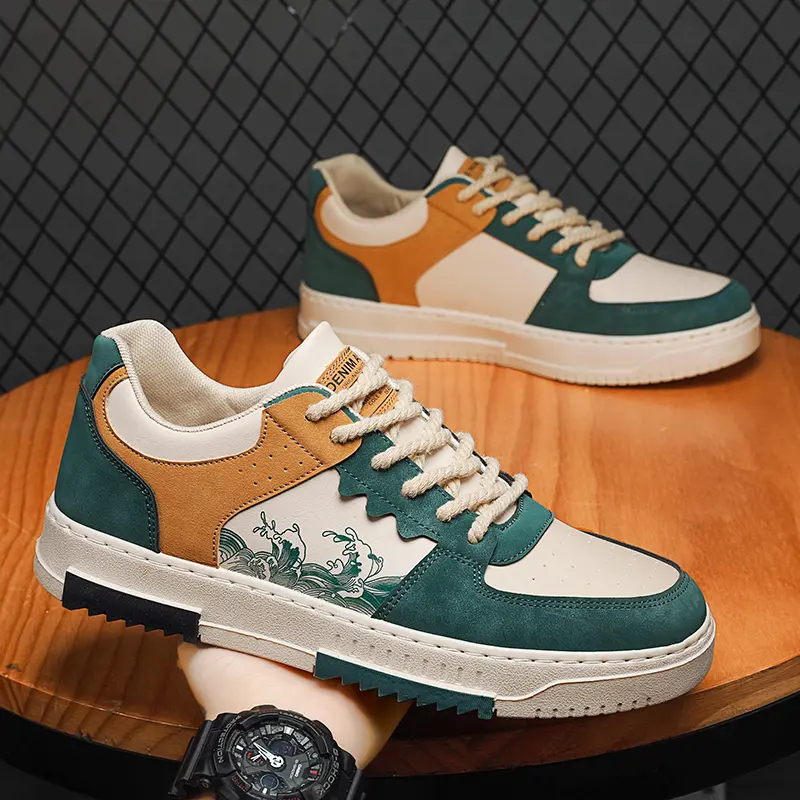 [COD] Sepatu sneakers pria baru, sepatu olahraga dan kasual bersol lembut trendi dan serbaguna 39-44 Casual Shoes Putih Running Sport 0