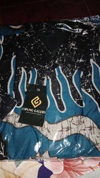 Product Review of KEMEJA BATIK PRIA SLIMFIT MOTIF IGUANA BLUE EMERALD LAPIS FURING from V**🌹 0
