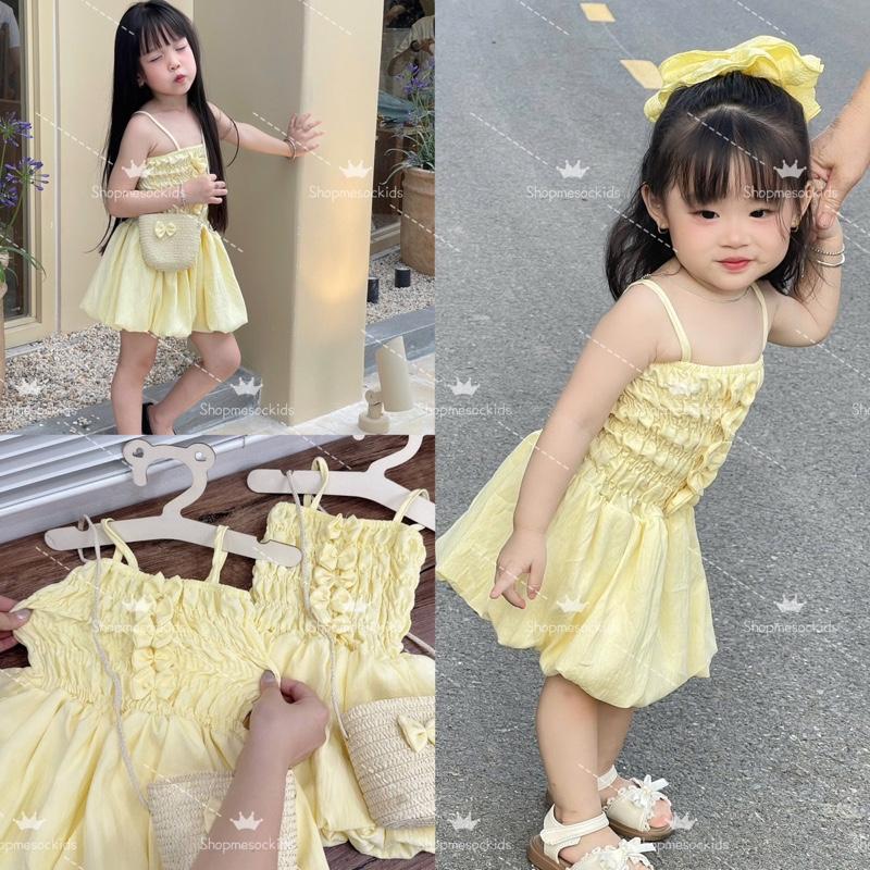 (Shopmesockids ) Váy hè , Váy 2 dây màu vàng áo quây gắn nơ kiểu dáng bí Tặng kèm túi cói cho bé gái