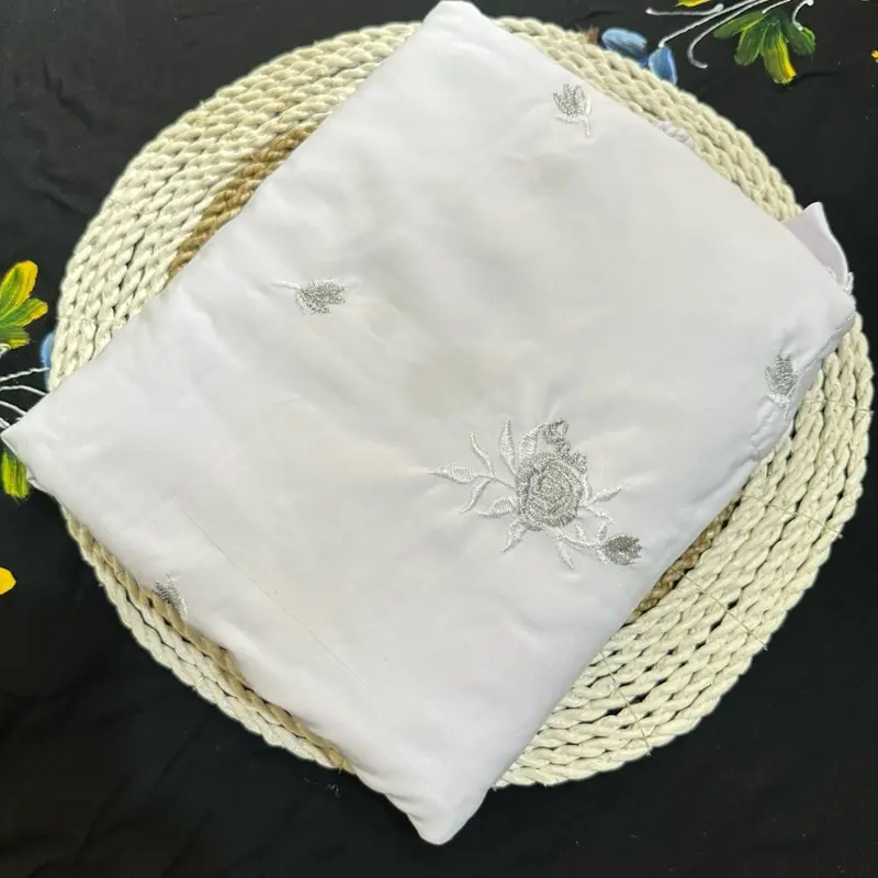 KAIN PUTIH BORDIR PUTIH-PERAK