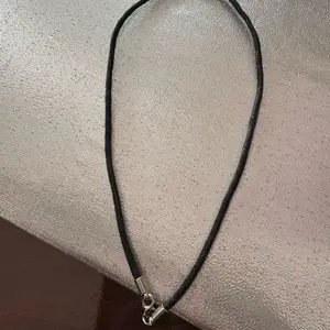 kalung bayi hitam / kalung bayi murah