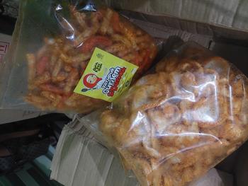 Product Review of Paket Gurilem & Kerupuk Mangkok Pedas isi 500 gram Food Snacks from E** R**a 0