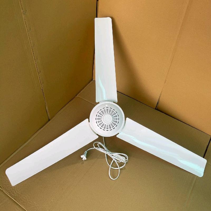 Quạt trần mini 3 cánh 1050 mẫu cánh vuông sải cánh 105cm siêu mát 0