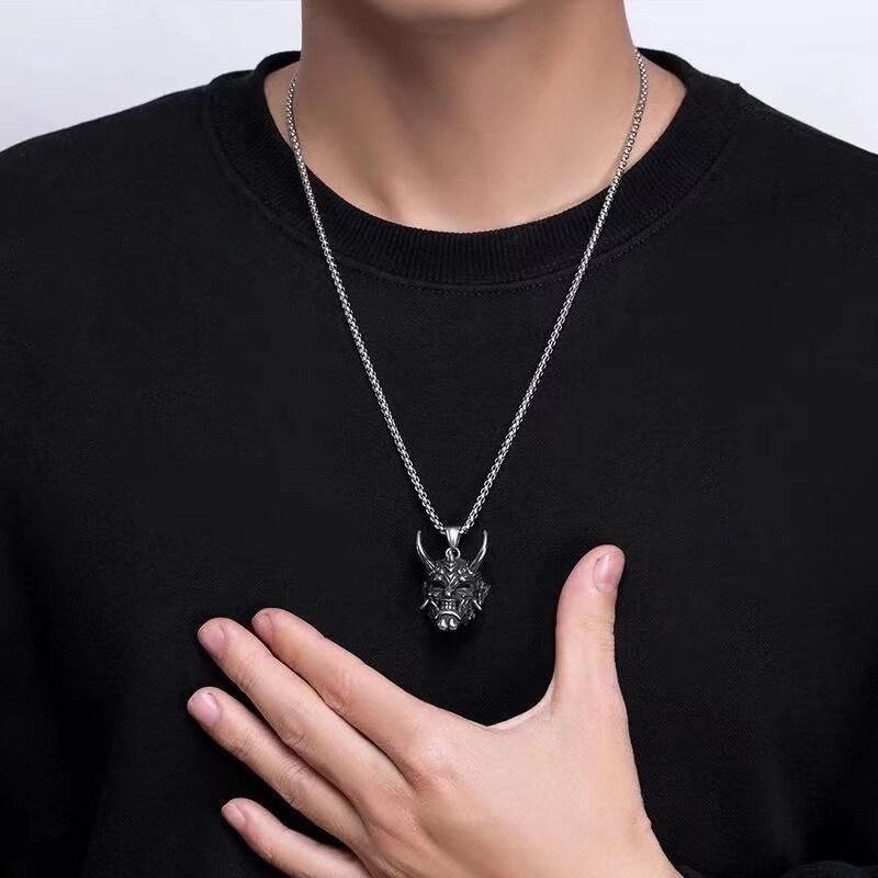 Product Introduction of Vòng Cổ Mặt Dây Chuyền Mặt Nạ Đầu Lâu, Vòng Cổ Nam Phong Cách Punk Thời Trang 4